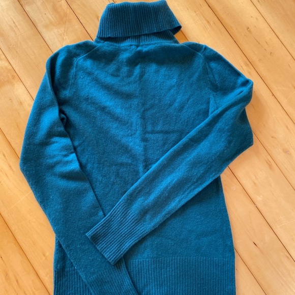 J Crew 100% cashmere size small blue/green - Picture 2 of 4